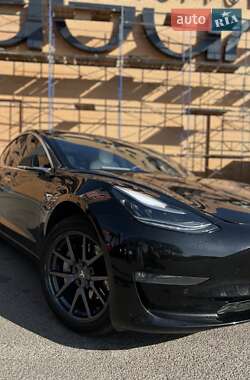 Седан Tesla Model 3 2020 в Днепре