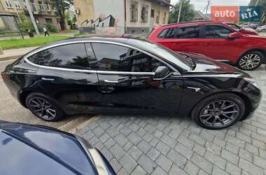 Седан Tesla Model 3 2018 в 