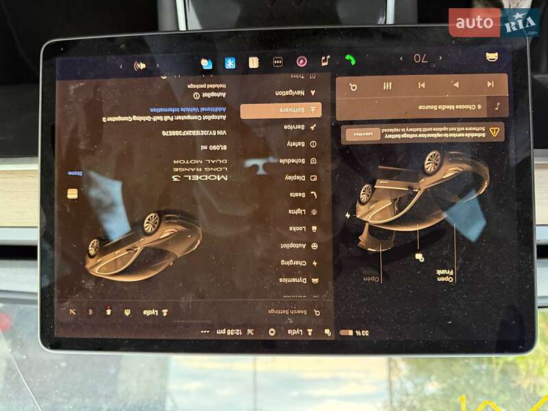 Седан Tesla Model 3 2019 в Львові