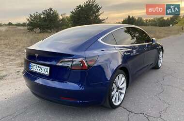 Седан Tesla Model 3 2019 в 