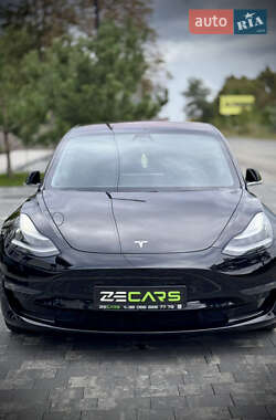 Седан Tesla Model 3 2019 в 