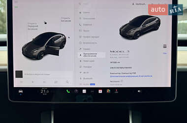 Седан Tesla Model 3 2019 в 