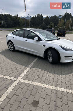 Седан Tesla Model 3 2020 в 