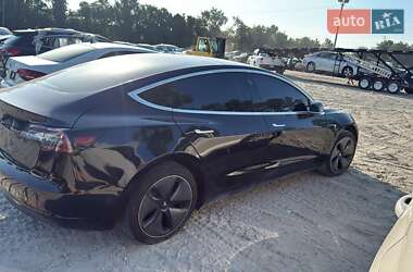 Седан Tesla Model 3 2019 в 