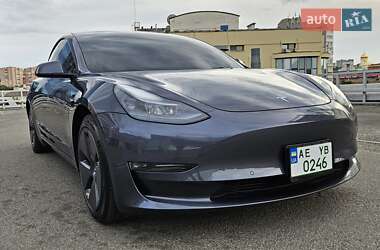 Седан Tesla Model 3 2022 в Днепре