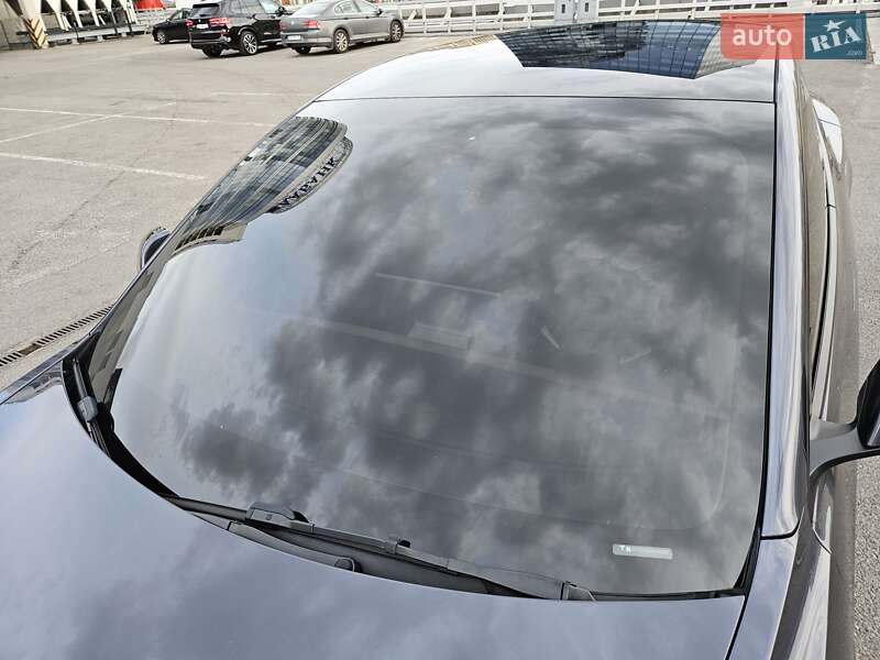 Седан Tesla Model 3 2022 в Дніпрі