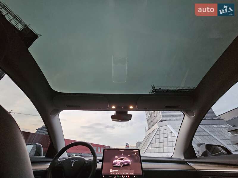 Седан Tesla Model 3 2022 в Дніпрі