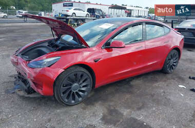 Седан Tesla Model 3 2023 в 