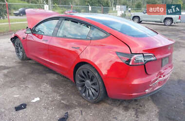 Седан Tesla Model 3 2023 в 