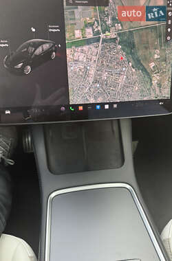 Седан Tesla Model 3 2021 в Запоріжжі