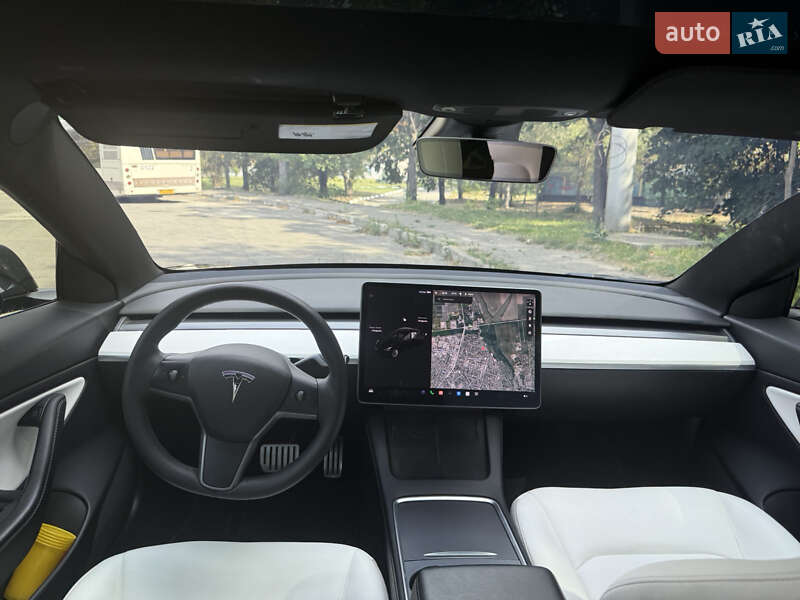 Седан Tesla Model 3 2021 в Запорожье