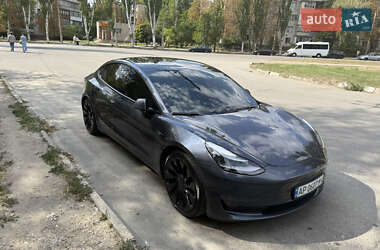 Седан Tesla Model 3 2021 в Запоріжжі