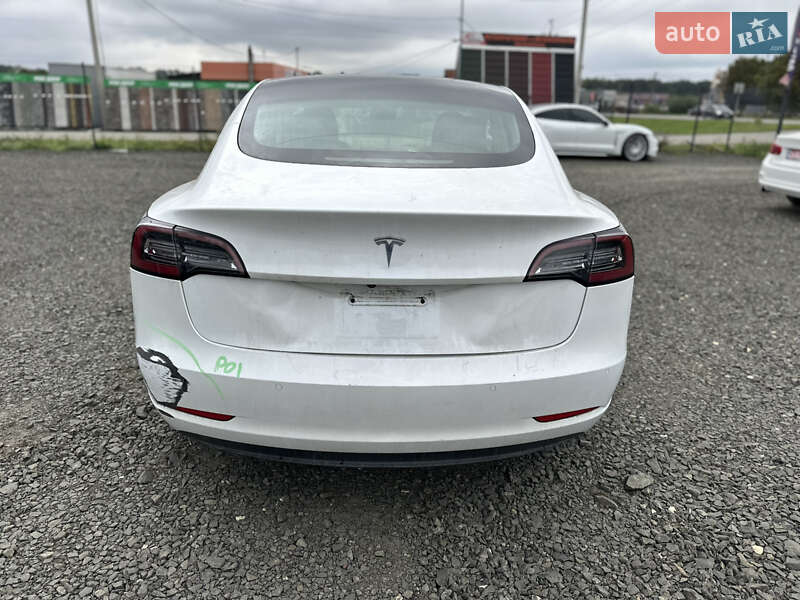 Седан Tesla Model 3 2019 в Луцке