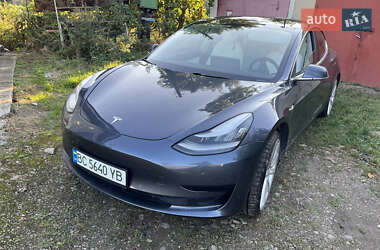 Седан Tesla Model 3 2019 в 