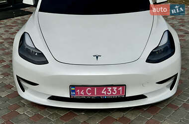 Седан Tesla Model 3 2021 в 