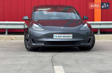 Седан Tesla Model 3 2023 в Киеве