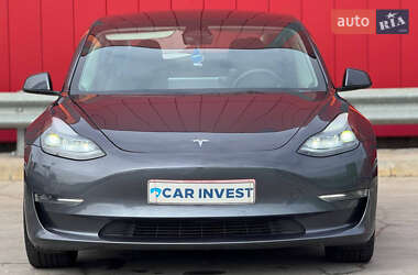 Седан Tesla Model 3 2023 в 