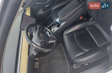 Седан Tesla Model 3 2018 в 