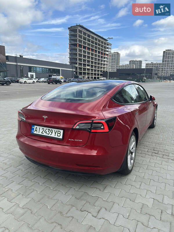 Седан Tesla Model 3 2021 в Ірпені