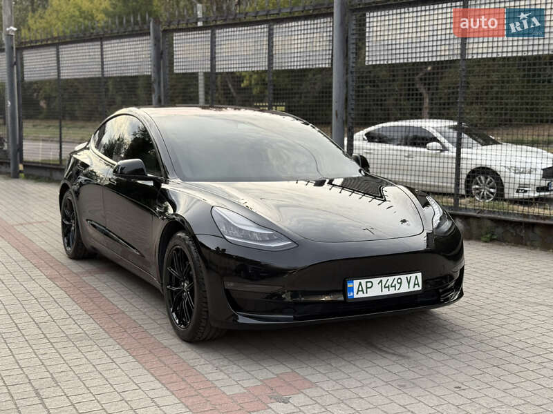 Седан Tesla Model 3 2018 в 