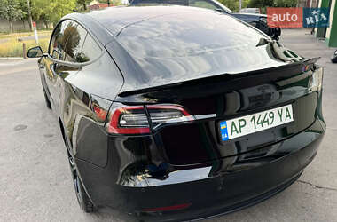 Седан Tesla Model 3 2018 в 