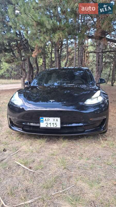 Седан Tesla Model 3 2023 в Запоріжжі