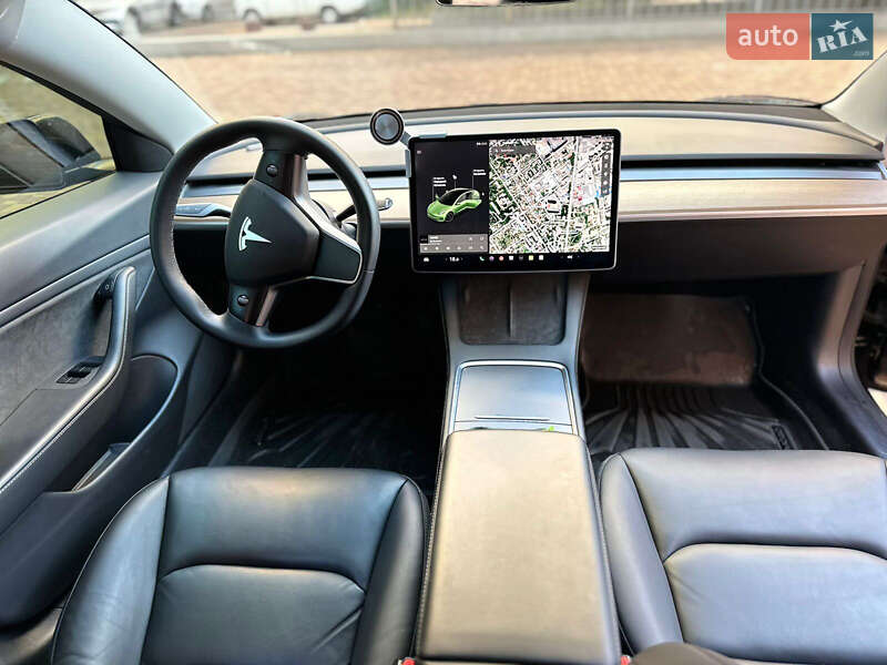 Седан Tesla Model 3 2020 в Одессе