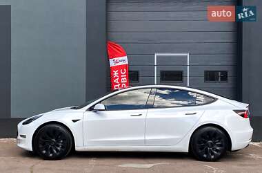 Седан Tesla Model 3 2019 в 