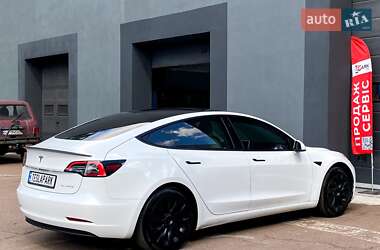 Седан Tesla Model 3 2019 в 