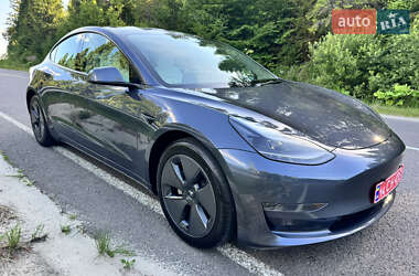 Седан Tesla Model 3 2023 в Львові