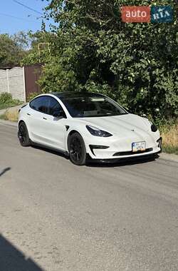 Седан Tesla Model 3 2021 в Дніпрі