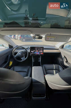 Седан Tesla Model 3 2019 в 