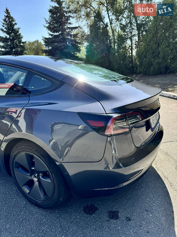 Седан Tesla Model 3 2021 в Запоріжжі