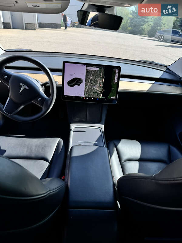 Седан Tesla Model 3 2021 в Запоріжжі