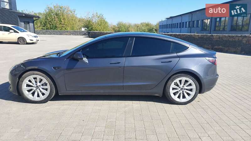 Седан Tesla Model 3 2022 в Рівному
