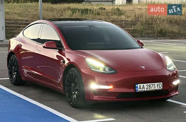 Седан Tesla Model 3 2022 в Киеве