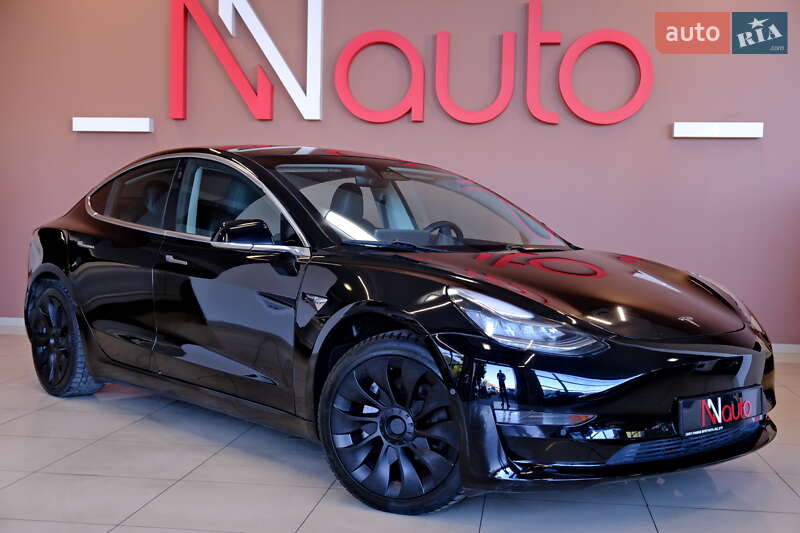 Седан Tesla Model 3 2019 в Одесі