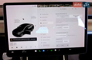 Седан Tesla Model 3 2019 в 