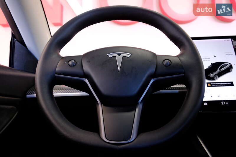 Седан Tesla Model 3 2019 в Одесі