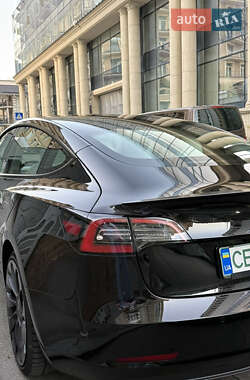 Седан Tesla Model 3 2022 в Києві