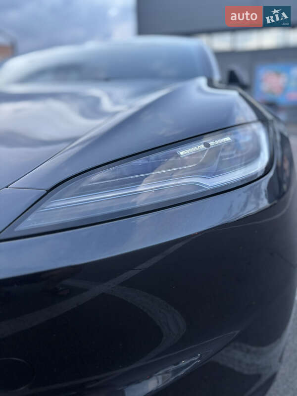 Седан Tesla Model 3 2024 в Харкові
