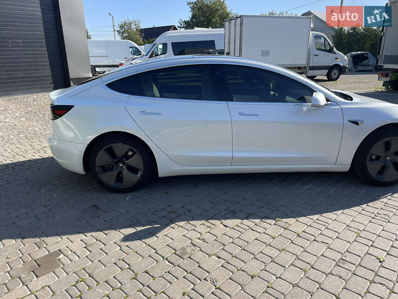 Седан Tesla Model 3 2020 в Черновцах фото 2 Седан Tesla Model 3 2020 в Черновцах