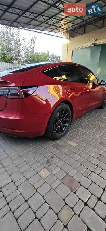 Седан Tesla Model 3 2018 в Вінниці