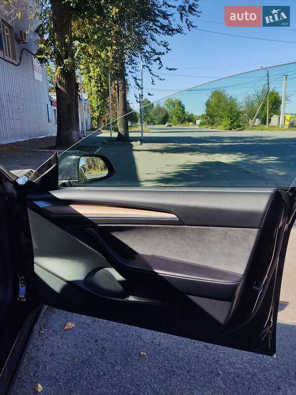 Седан Tesla Model 3 2022 в Дніпрі