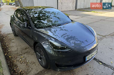 Седан Tesla Model 3 2023 в Виннице