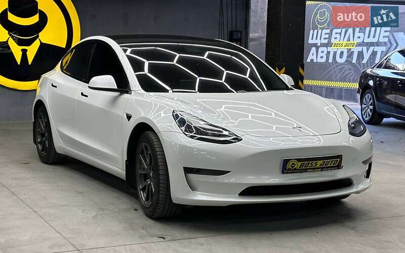Седан Tesla Model 3 2019 в 