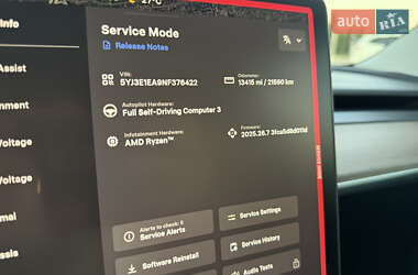 Седан Tesla Model 3 2022 в 