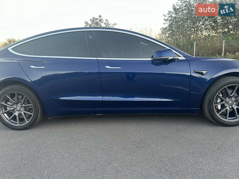 Седан Tesla Model 3 2018 в Виннице фото 23 Седан Tesla Model 3 2018 в Виннице