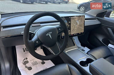 Седан Tesla Model 3 2021 в Івано-Франківську