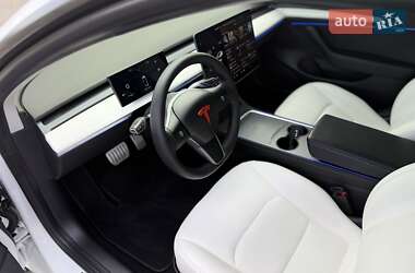 Седан Tesla Model 3 2021 в Малине